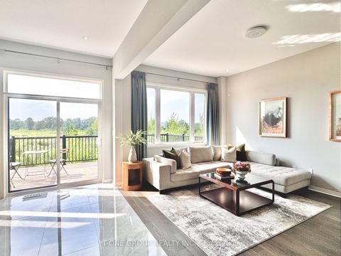 Photo 3 at 146 Hartney Drive, Rural Richmond Hill, Richmond Hill