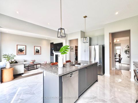 Photo 7 at 146 Hartney Drive, Rural Richmond Hill, Richmond Hill