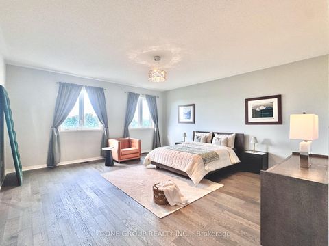 Photo 11 at 146 Hartney Drive, Rural Richmond Hill, Richmond Hill