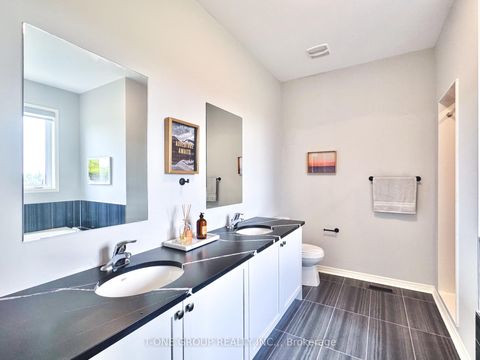 Photo 12 at 146 Hartney Drive, Rural Richmond Hill, Richmond Hill