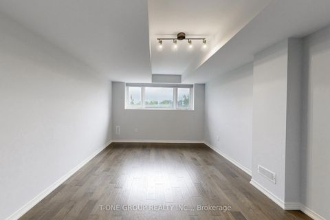 Photo 19 at 146 Hartney Drive, Rural Richmond Hill, Richmond Hill