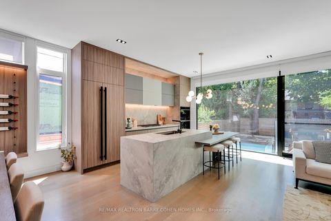 Photo 10 at 52 Elmsthorpe Avenue, Forest Hill South, Toronto
