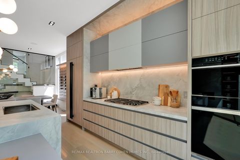 Photo 13 at 52 Elmsthorpe Avenue, Forest Hill South, Toronto