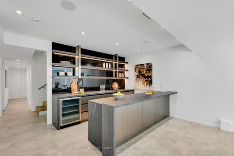 Photo 35 at 52 Elmsthorpe Avenue, Forest Hill South, Toronto
