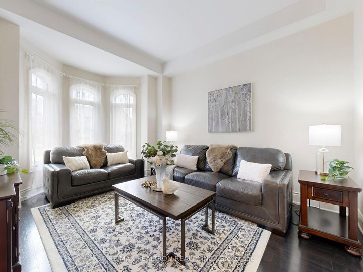Photo 4 at 80 Annsleywood Court, Kleinburg, Vaughan