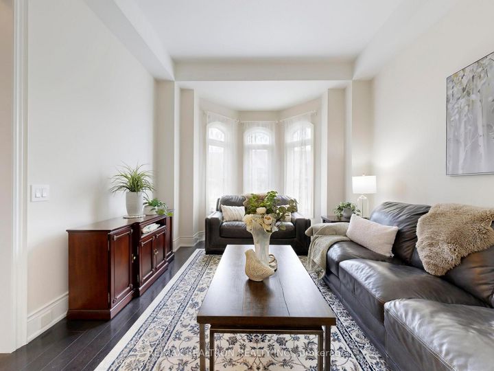 Photo 5 at 80 Annsleywood Court, Kleinburg, Vaughan