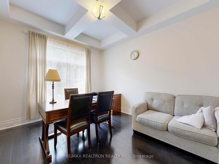 Photo 10 at 80 Annsleywood Court, Kleinburg, Vaughan