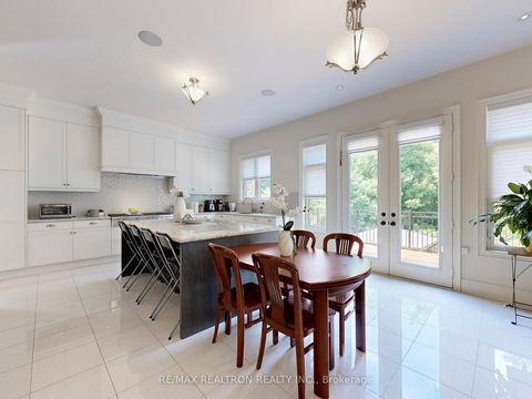 Photo 15 at 80 Annsleywood Court, Kleinburg, Vaughan