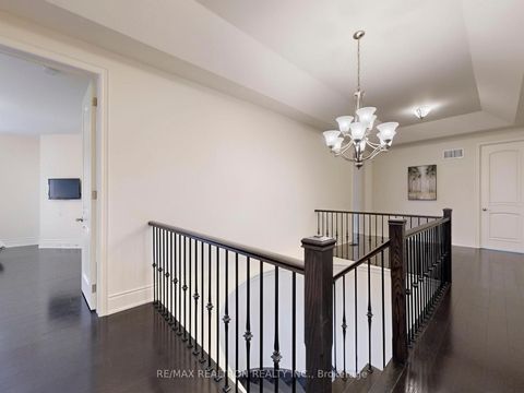 Photo 19 at 80 Annsleywood Court, Kleinburg, Vaughan