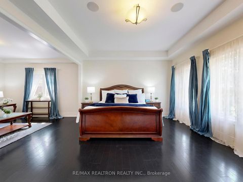 Photo 20 at 80 Annsleywood Court, Kleinburg, Vaughan