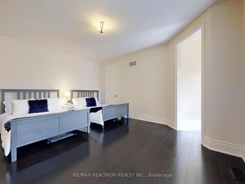 Photo 27 at 80 Annsleywood Court, Kleinburg, Vaughan