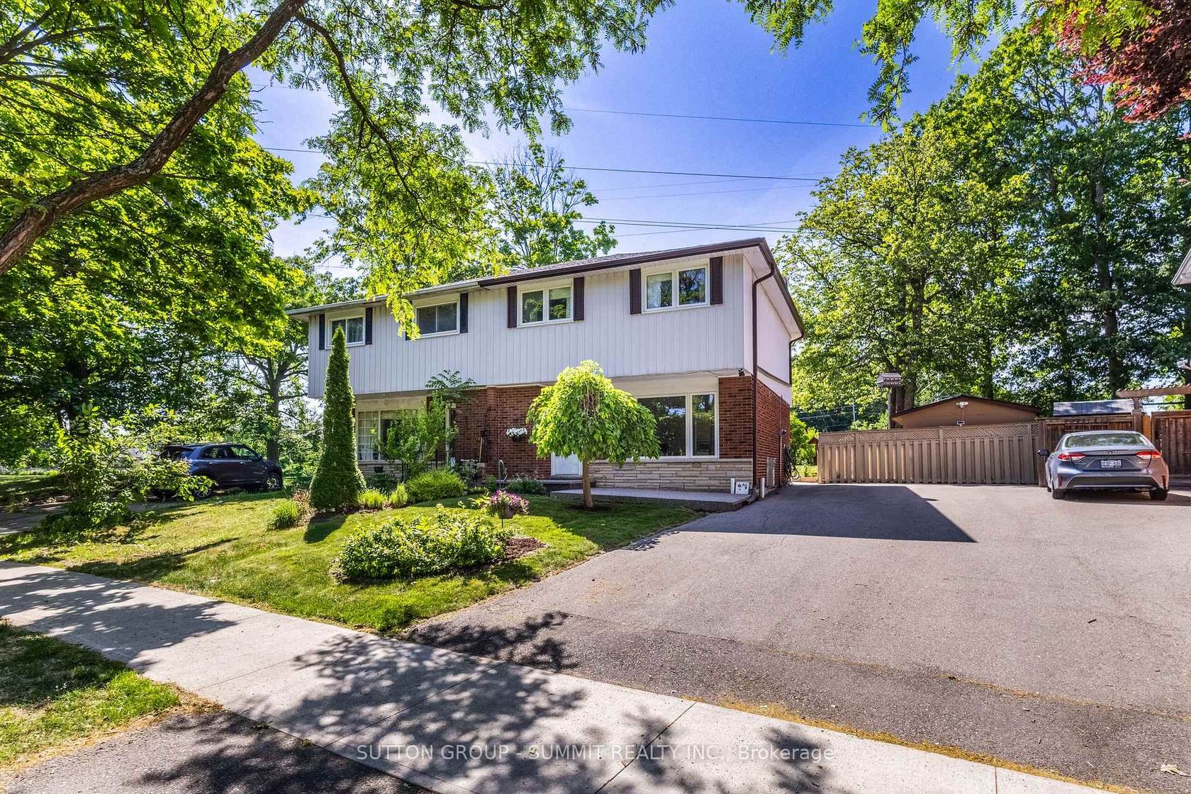 2411 Mount Forest Drive, Mountainside, Burlington 