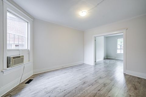 Photo 8 at 1000 Dundas Street W, Bellwoods, Toronto