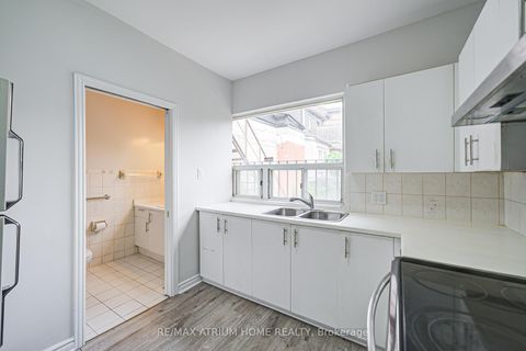 Photo 14 at 1000 Dundas Street W, Bellwoods, Toronto