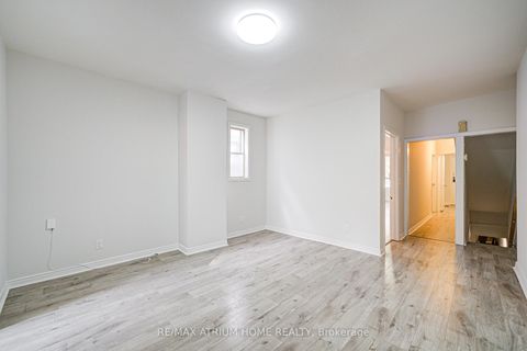 Photo 15 at 1000 Dundas Street W, Bellwoods, Toronto