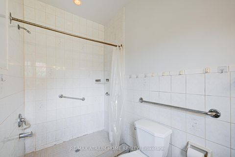Photo 19 at 1000 Dundas Street W, Bellwoods, Toronto