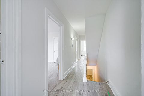 Photo 21 at 1000 Dundas Street W, Bellwoods, Toronto