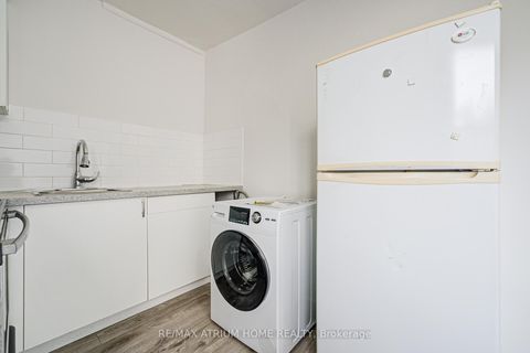Photo 28 at 1000 Dundas Street W, Bellwoods, Toronto