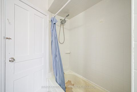 Photo 30 at 1000 Dundas Street W, Bellwoods, Toronto Photo 30 at 1000 Dundas Street W, Bellwoods, Toronto