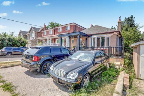 Photo 1 at 26 North Bonnington Avenue, Birchmount, Toronto