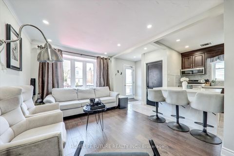 Photo 10 at 26 North Bonnington Avenue, Birchmount, Toronto