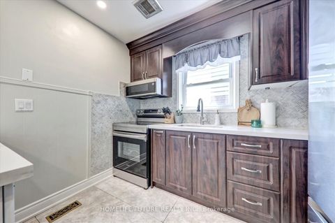 Photo 13 at 26 North Bonnington Avenue, Birchmount, Toronto