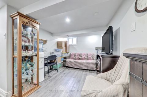 Photo 23 at 26 North Bonnington Avenue, Birchmount, Toronto