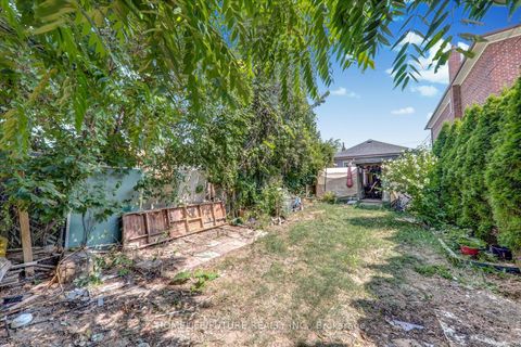 Photo 34 at 26 North Bonnington Avenue, Birchmount, Toronto