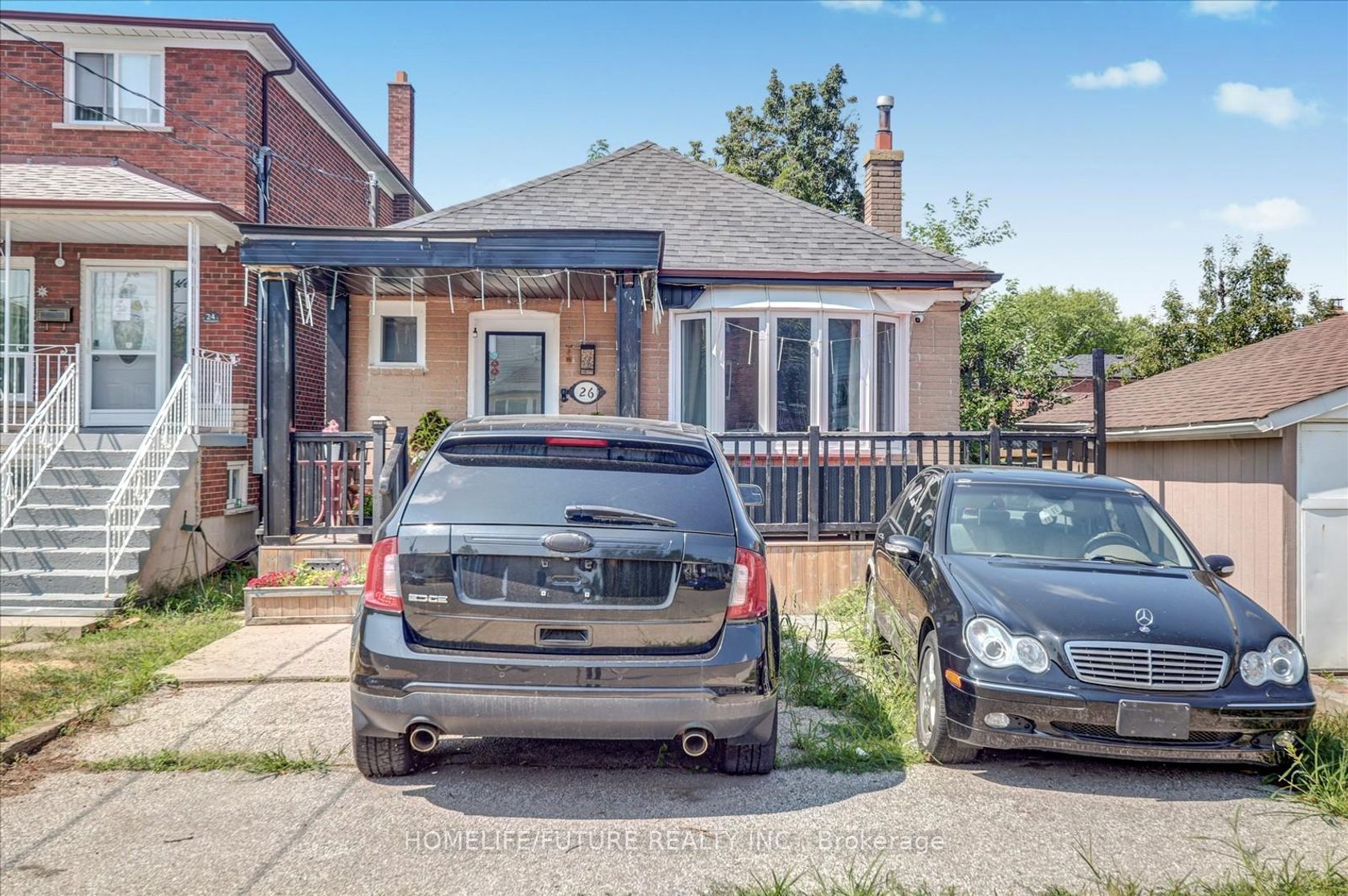 26 North Bonnington Avenue, Birchmount, Toronto 