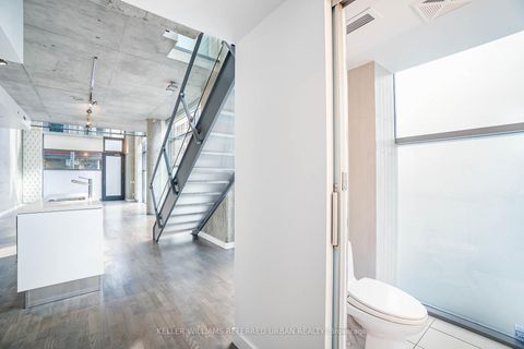 Photo 4 at Th1 - 25 Oxley Street, Waterfront Communities C1, Toronto