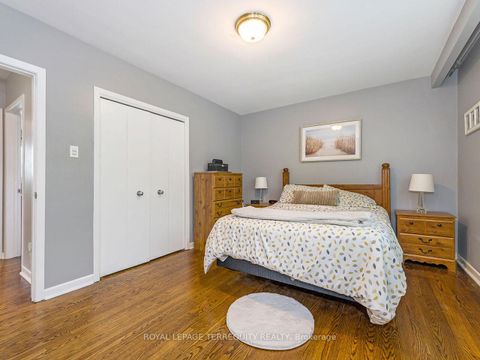 Photo 10 at 21 Pylon Place, Old Rexdale, Toronto