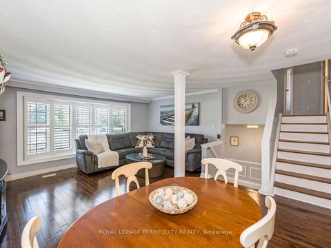 Photo 12 at 21 Pylon Place, Old Rexdale, Toronto