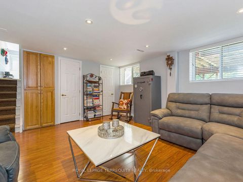 Photo 40 at 21 Pylon Place, Old Rexdale, Toronto