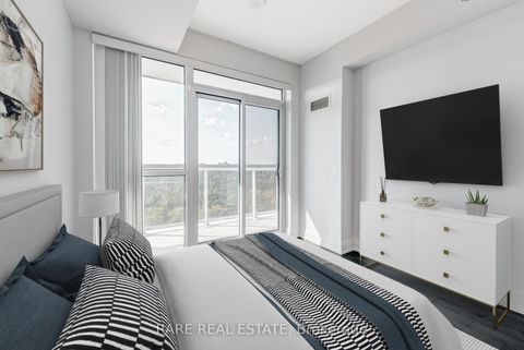 Photo 11 at 1901 - 65 Speers Road, QE Queen Elizabeth, Oakville