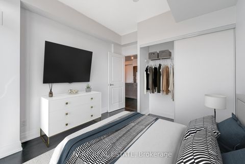 Photo 12 at 1901 - 65 Speers Road, QE Queen Elizabeth, Oakville