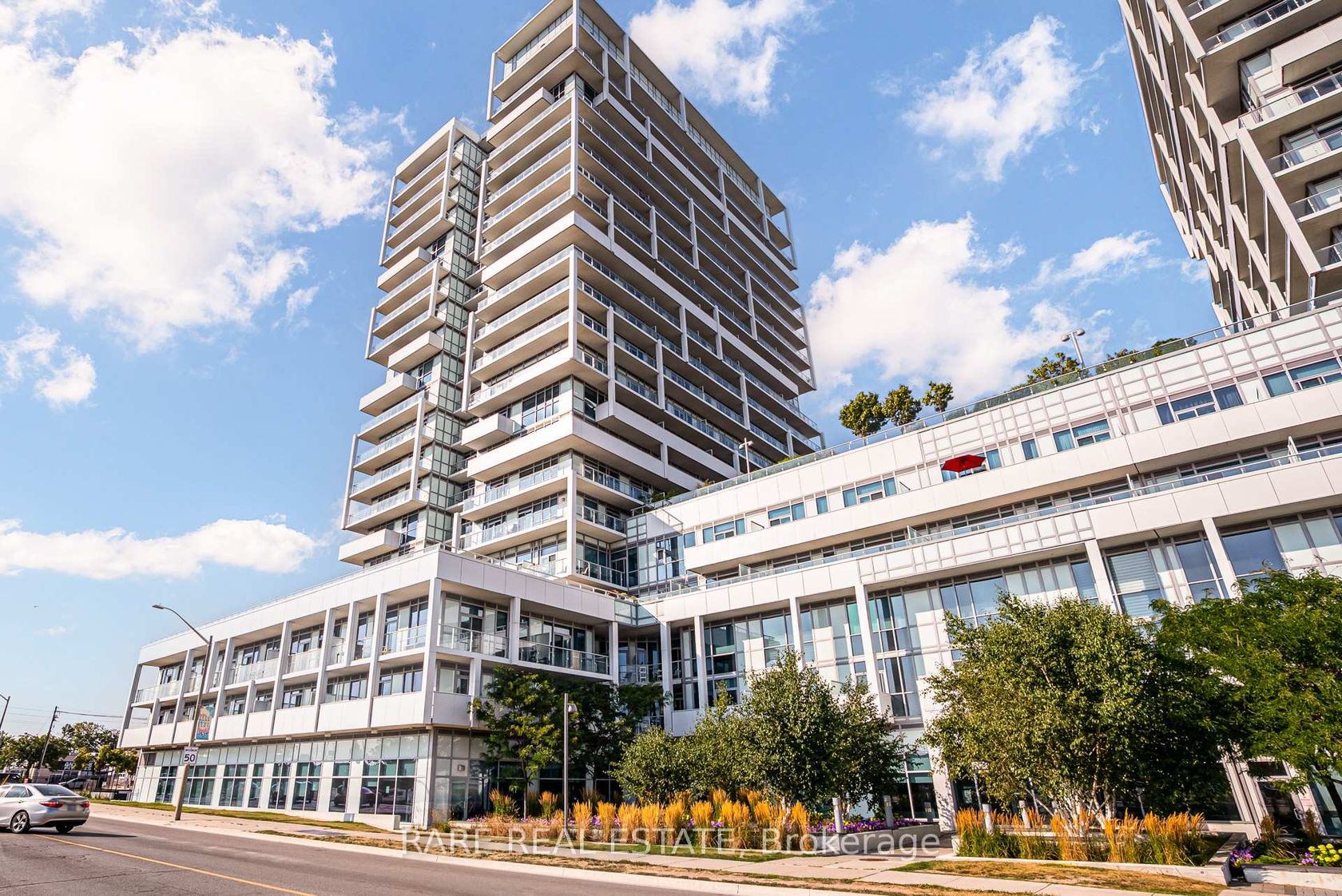 1901 - 65 Speers Road, QE Queen Elizabeth, Oakville 