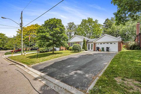 Photo 1 at 17 Brinloor Boulevard, Scarborough Village, Toronto