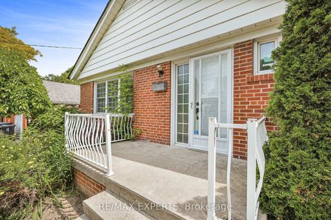Photo 4 at 17 Brinloor Boulevard, Scarborough Village, Toronto
