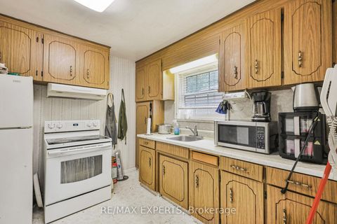 Photo 10 at 17 Brinloor Boulevard, Scarborough Village, Toronto