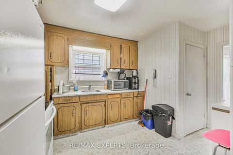 Photo 12 at 17 Brinloor Boulevard, Scarborough Village, Toronto