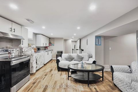 Photo 23 at 17 Brinloor Boulevard, Scarborough Village, Toronto