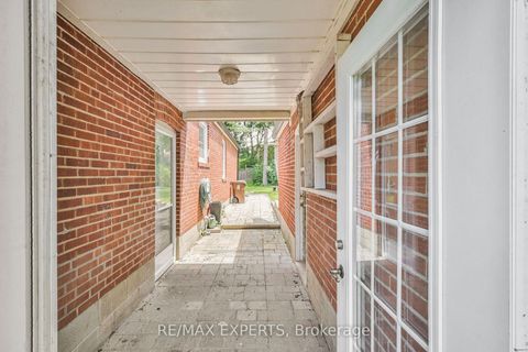 Photo 34 at 17 Brinloor Boulevard, Scarborough Village, Toronto