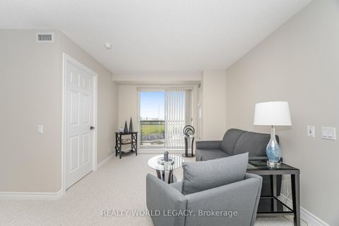 Photo 14 at 610 - 1720 Eglinton Avenue E, Victoria Village, Toronto