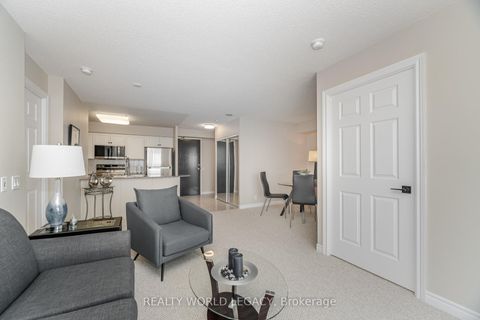 Photo 16 at 610 - 1720 Eglinton Avenue E, Victoria Village, Toronto
