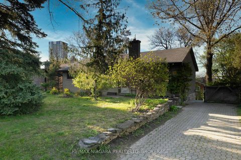 Photo 1 at 55 North Hills Terrace, Don Mills, Toronto