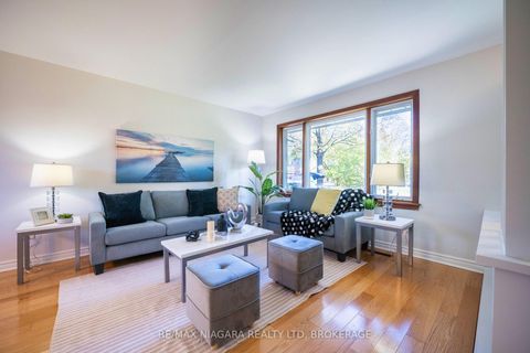 Photo 4 at 55 North Hills Terrace, Don Mills, Toronto