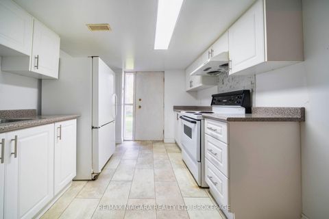 Photo 23 at 55 North Hills Terrace, Don Mills, Toronto