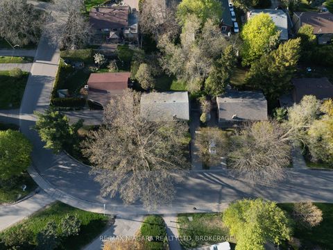 Photo 37 at 55 North Hills Terrace, Don Mills, Toronto