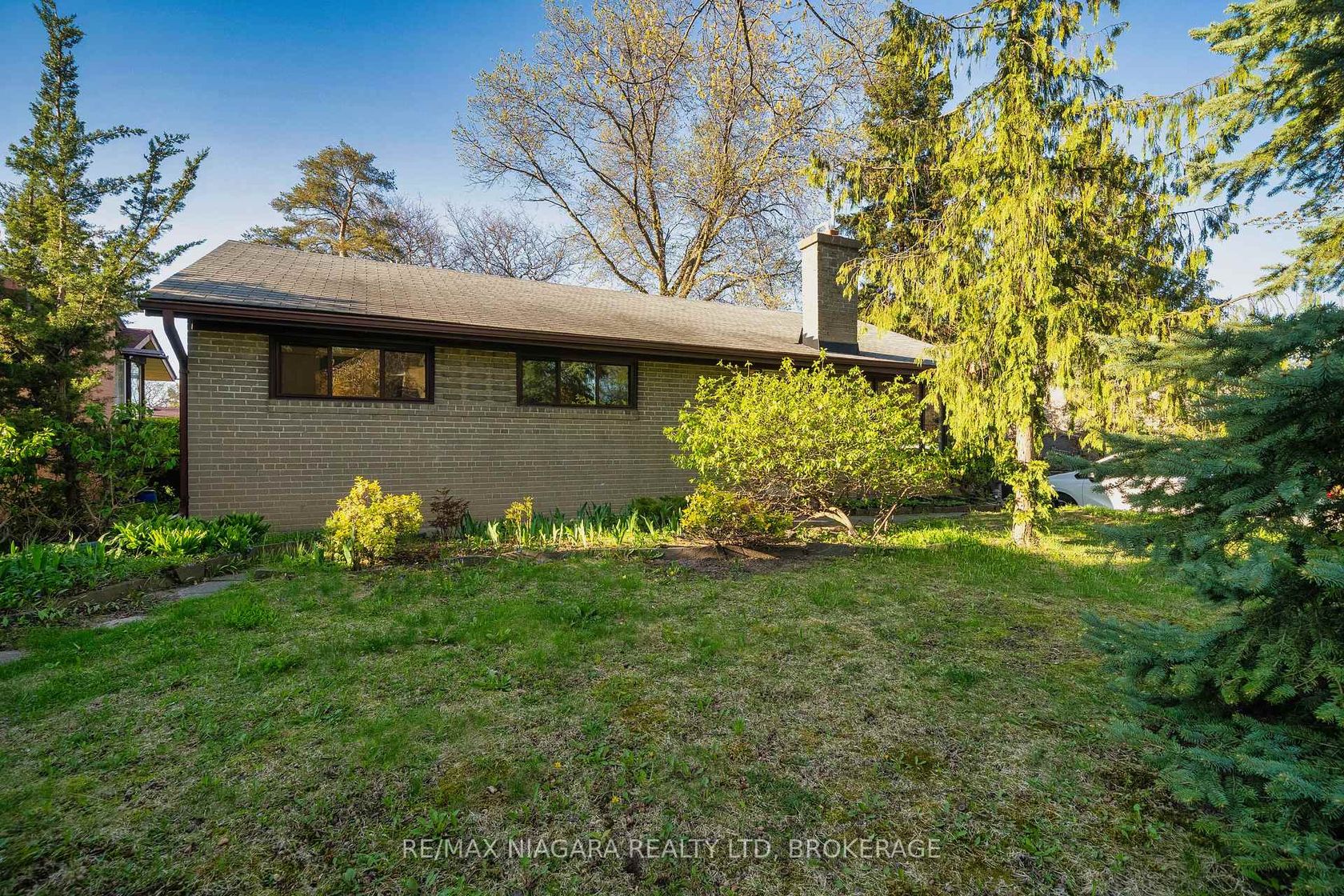 55 North Hills Terrace, Don Mills, Toronto 