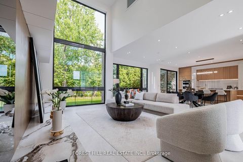 Photo 2 at 105 Castle Hill Drive, L'Amoreaux, Toronto